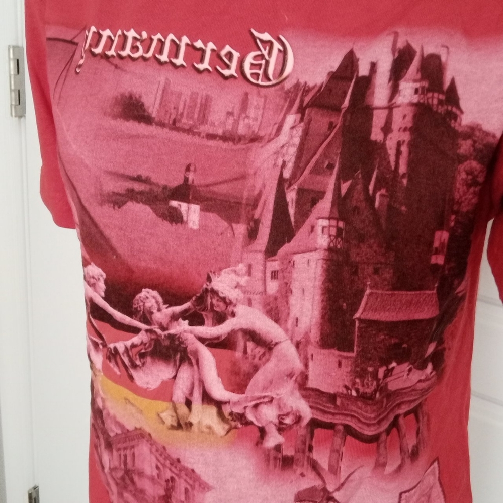 VINTAGE Busch Gardens Germany red essential graphic print t shirt